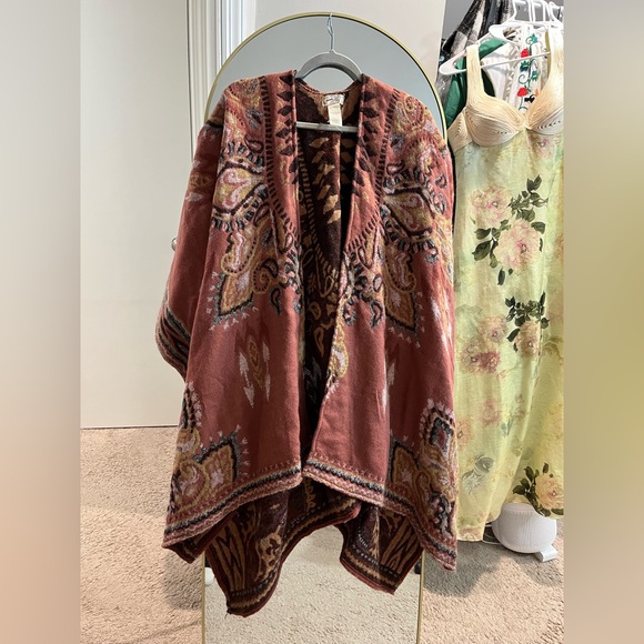 Free People Valley View Cozy Poncho - Picture 4 of 7